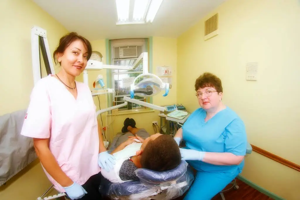 Absolute Dental PC