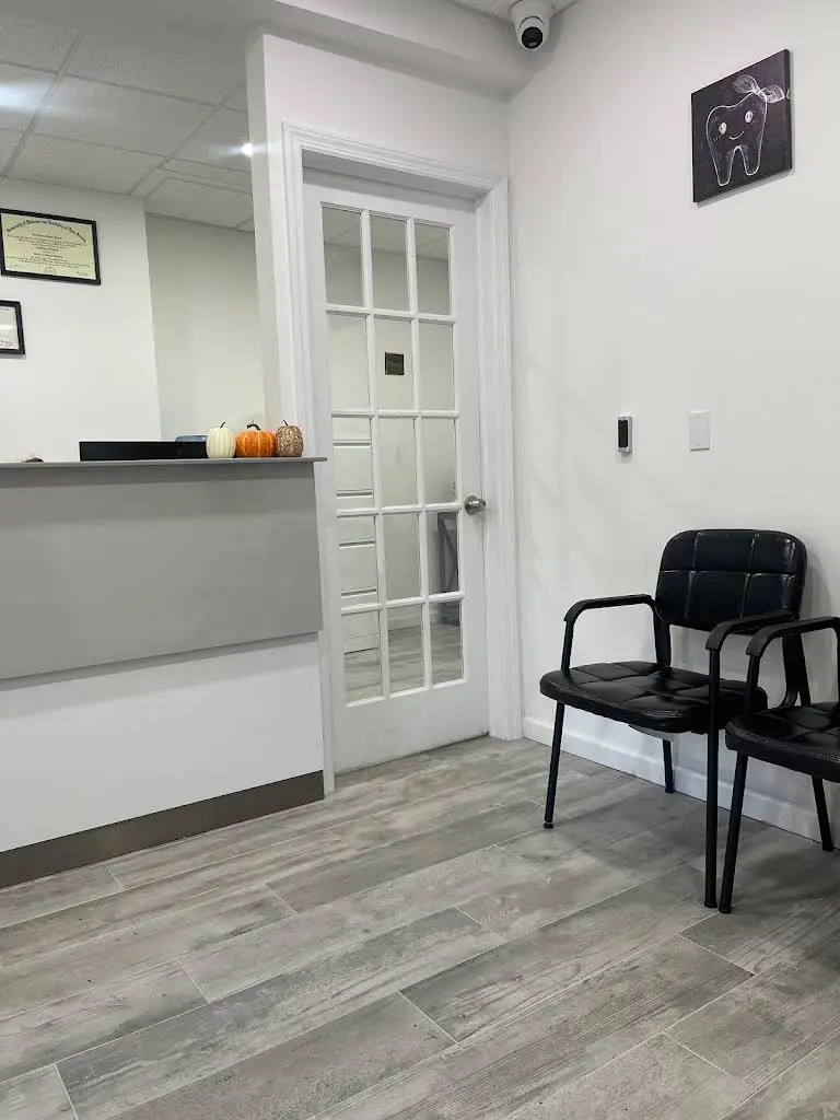 Fort Hamilton Dental - Professional dental clinic exterior with modern facilities
