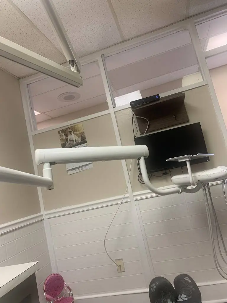 Varnell Gaines DMD PC - Professional dental clinic exterior with modern facilities