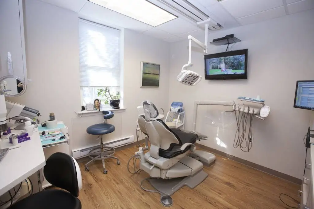 Livingston Dental Care and Wellness - Professional dental clinic exterior with modern facilities