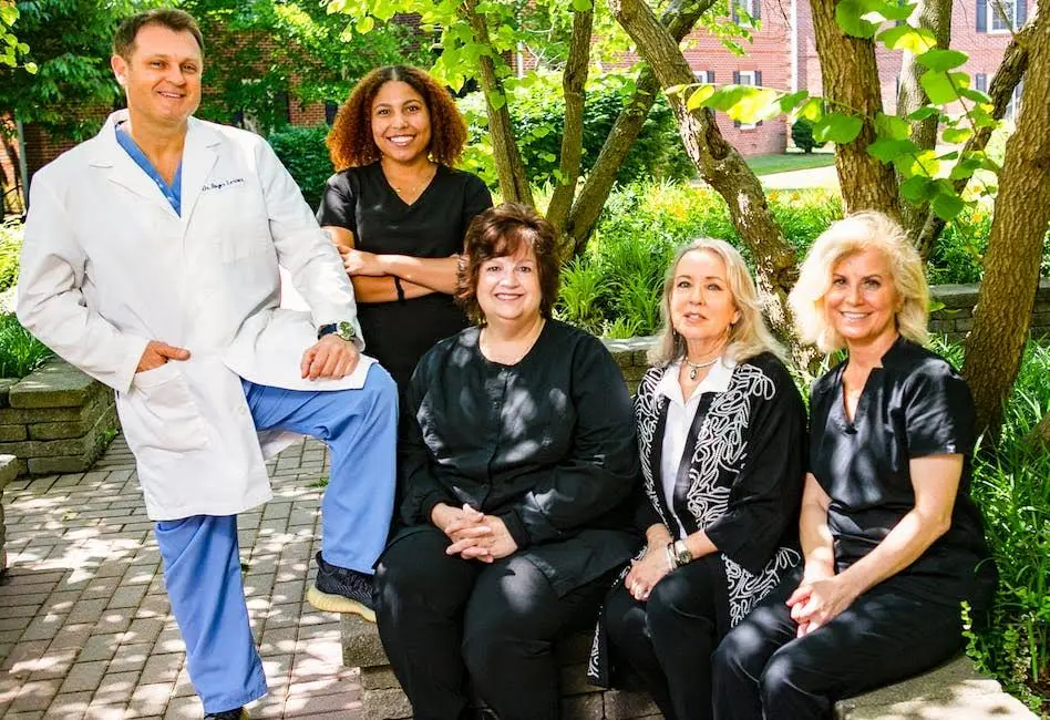Summerhill Dental Excellence: Dr. Roger Lerner