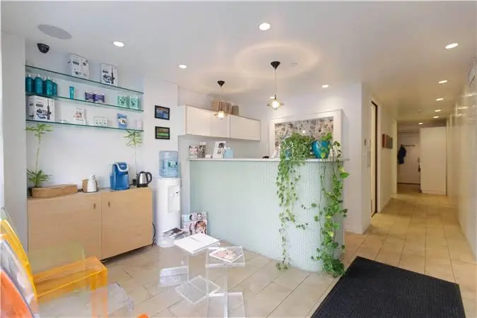 Williamsburg Dental Arts - Professional dental clinic exterior with modern facilities