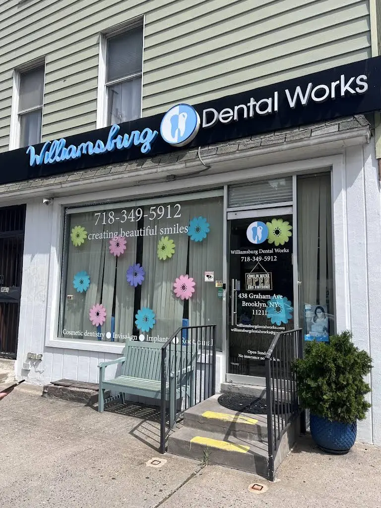 Williamsburg Dental Works - Professional dental clinic exterior with modern facilities