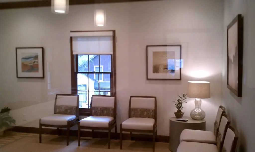 Hobbs Dentistry - Professional dental clinic exterior with modern facilities
