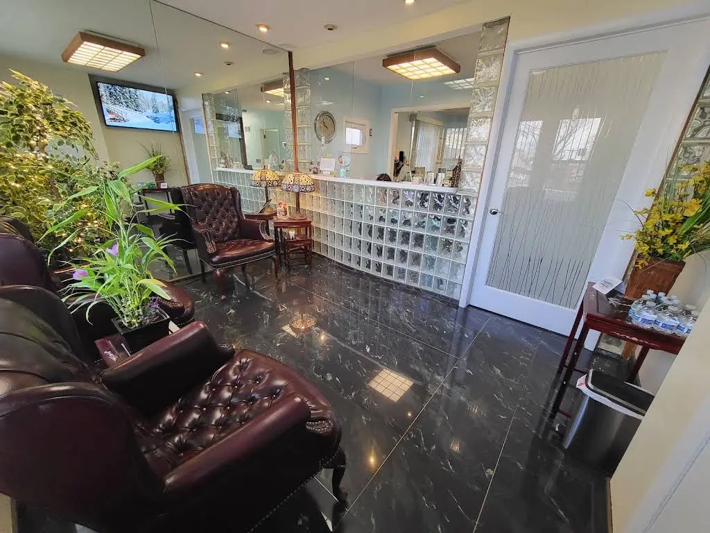 Perfect Dental Smile - Dr. Rosario Cruz-Torio, Dr. Raymond Torio & Dr. Chantal Torio - Professional dental clinic exterior with modern facilities