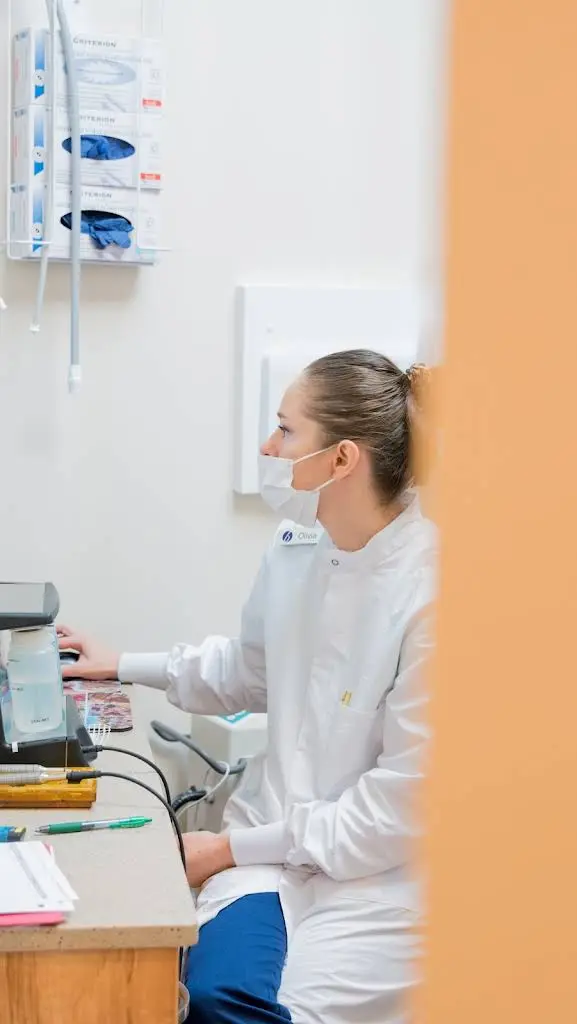 b Dental Spa