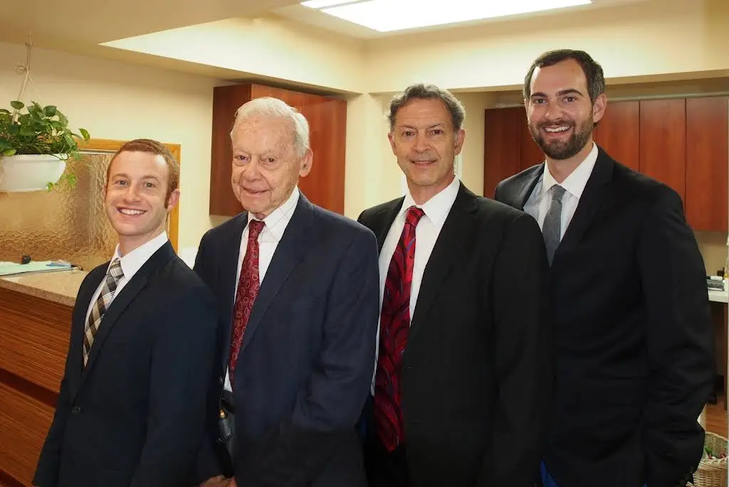 Brooklyn Comfortable Dental Care - Dr. Christopher Bowers