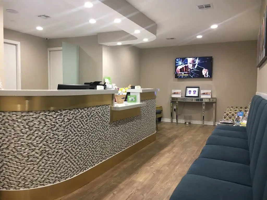 Happy Smile Dental & Associates LLC