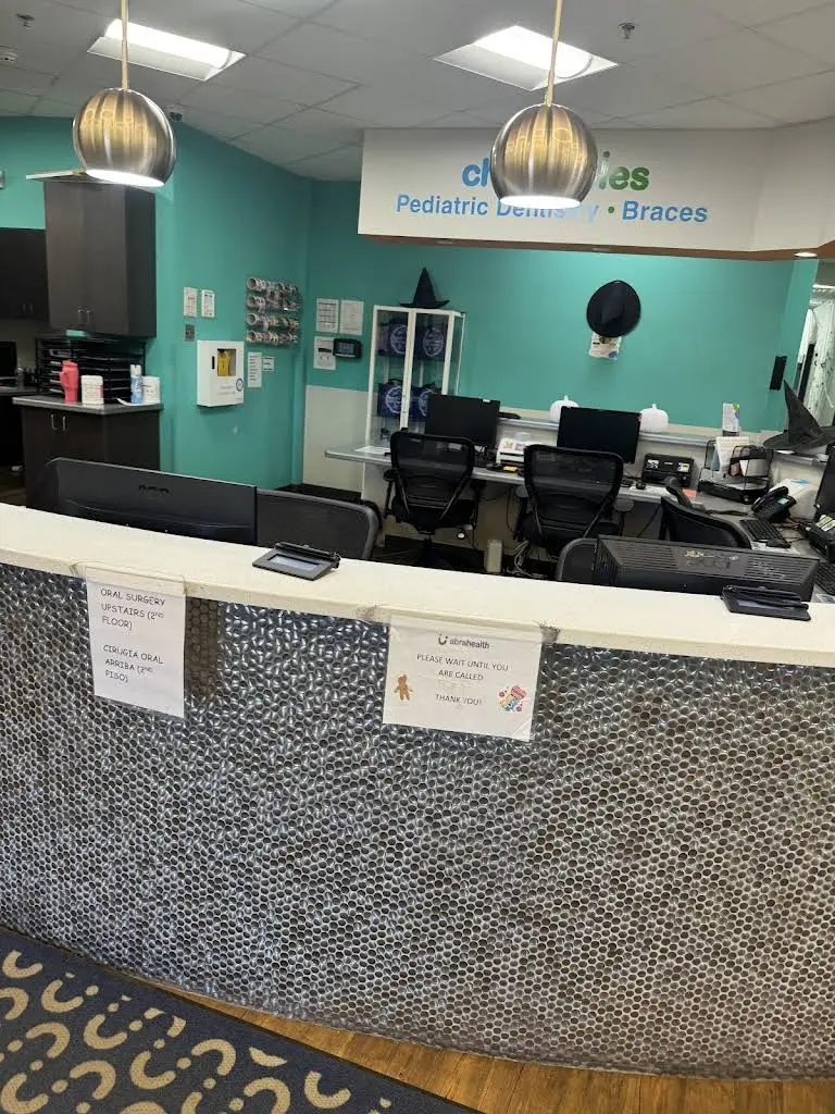 Abra Dental - Professional dental clinic exterior with modern facilities