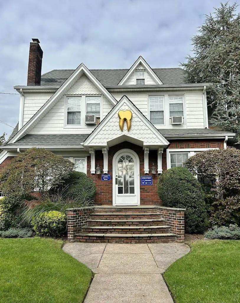 Union Dental - Donald Pasquariello DMD - Professional dental clinic exterior with modern facilities