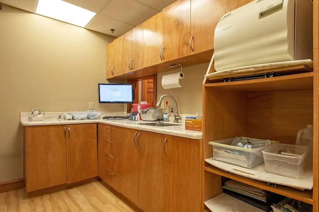 Riverdale Family Dental, PA - Professional dental clinic exterior with modern facilities