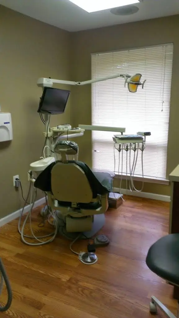 Advanced Dental Center - Professional dental clinic exterior with modern facilities
