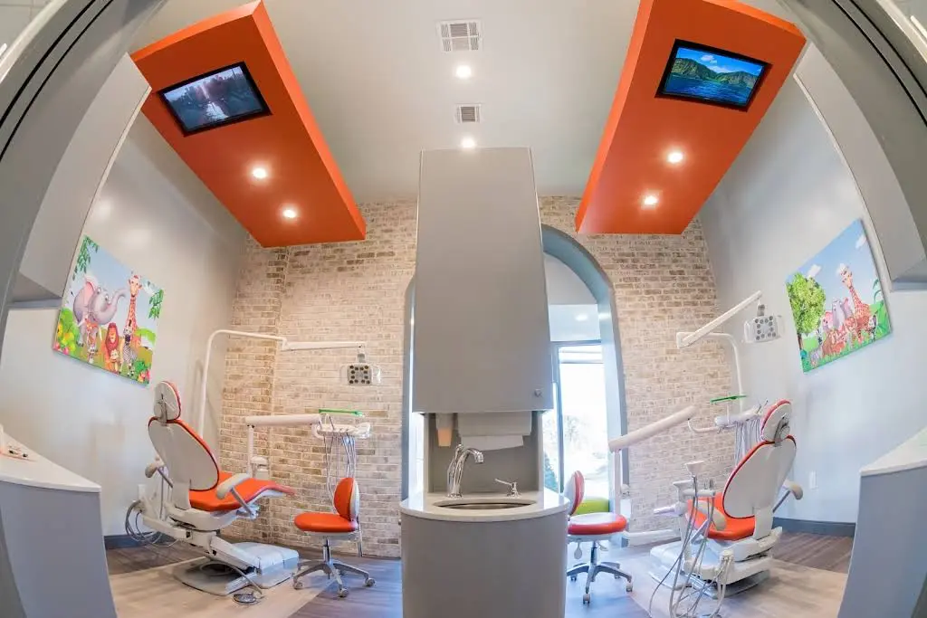 Marlboro Pediatric Dentistry - Professional dental clinic exterior with modern facilities