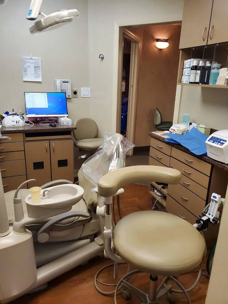 Brooklyn Periodontics and Implantology - Professional dental clinic exterior with modern facilities