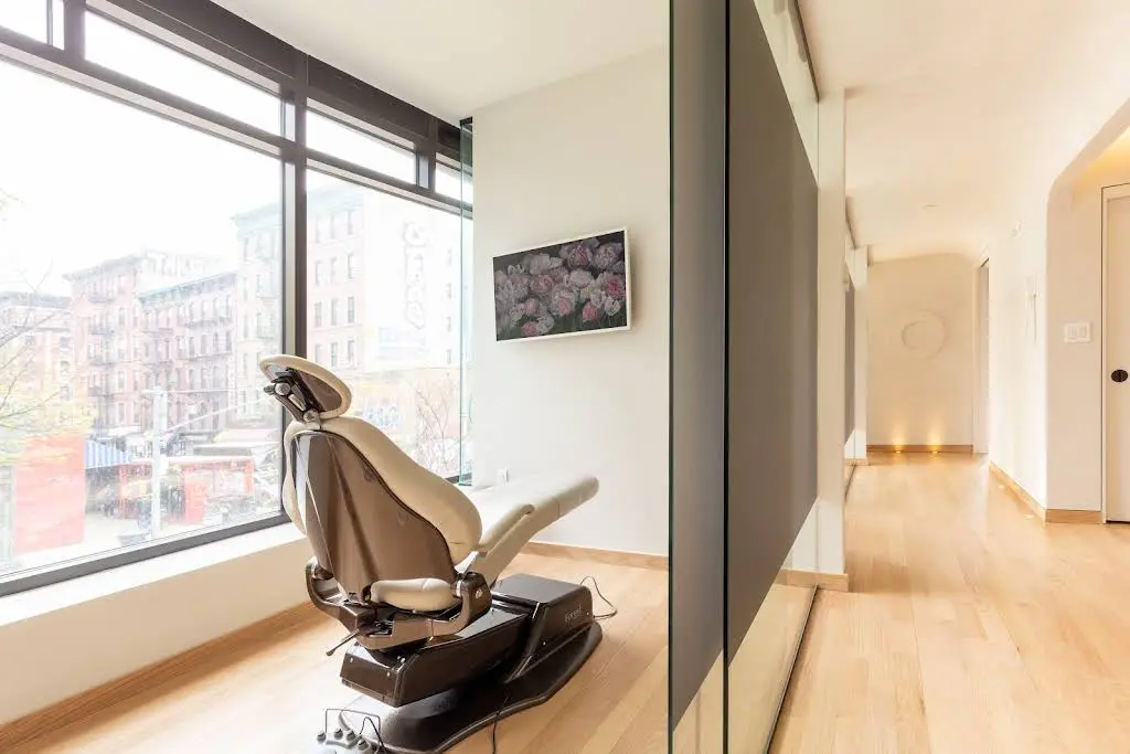 ORAL Dental Studio NYC - Professional dental clinic exterior with modern facilities