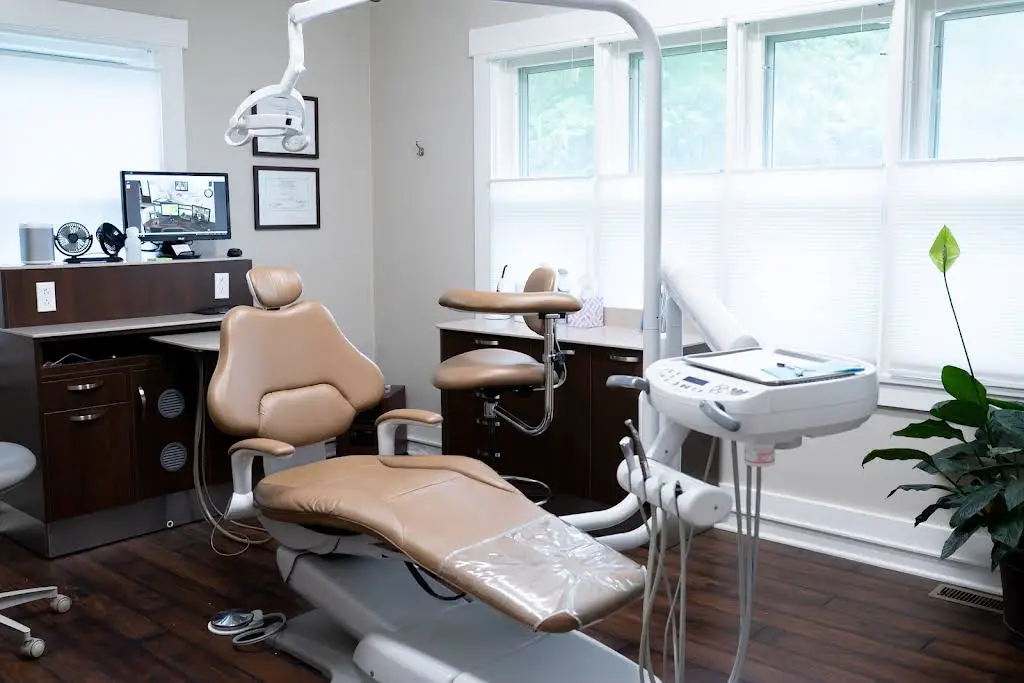 Silsby Family Dental - Professional dental clinic exterior with modern facilities
