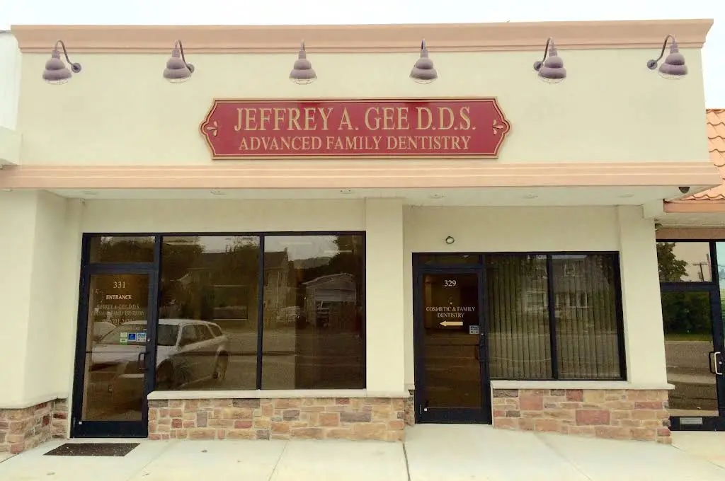 Jeffrey A. Gee, DDS, LLC - Professional dental clinic exterior with modern facilities