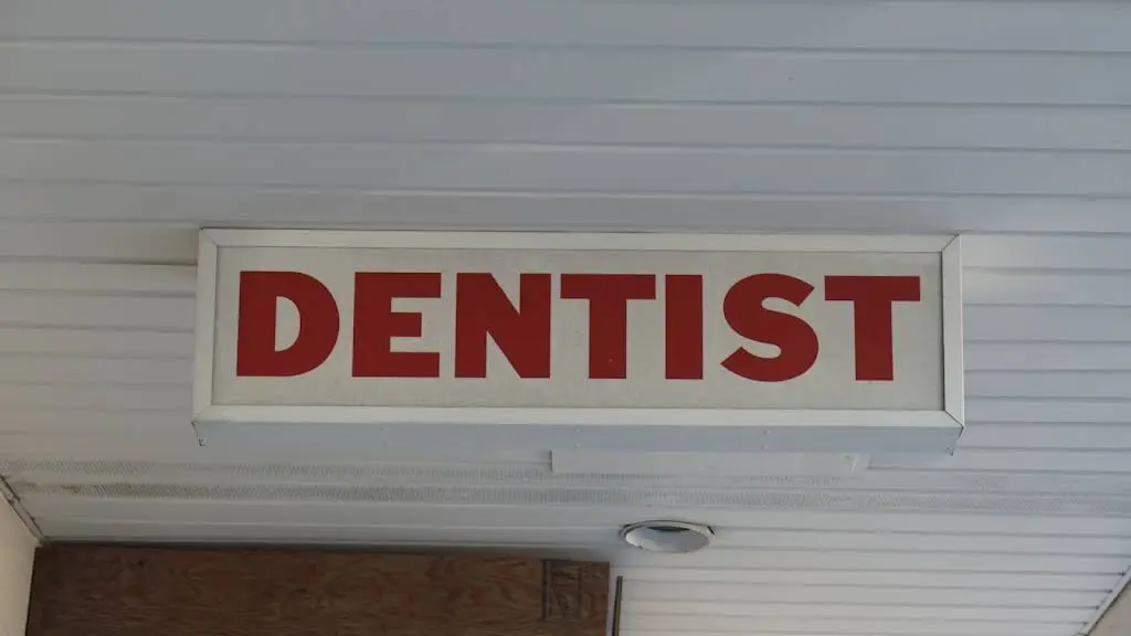Color Plaza Smile Dental - Professional dental clinic exterior with modern facilities