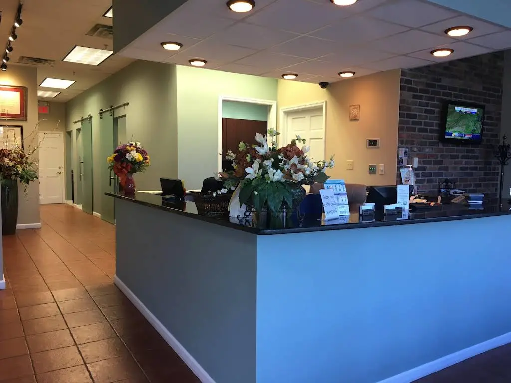 E & M Dental - Professional dental clinic exterior with modern facilities