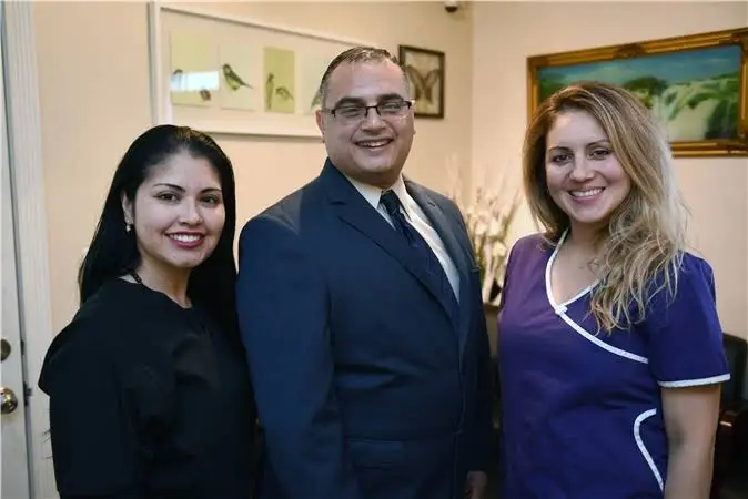 Bright Smile Dentistry - Professional dental clinic exterior with modern facilities