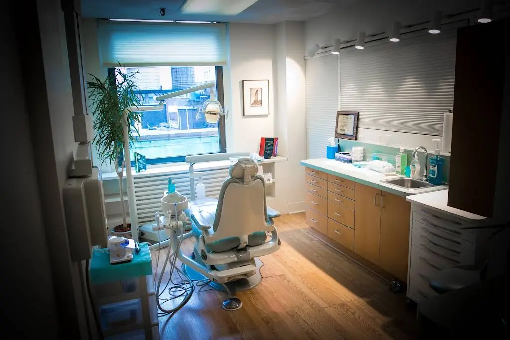 Nusblatt Dental - Professional dental clinic exterior with modern facilities