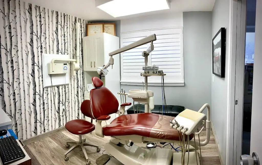 Dr. Lococo Dental - Professional dental clinic exterior with modern facilities