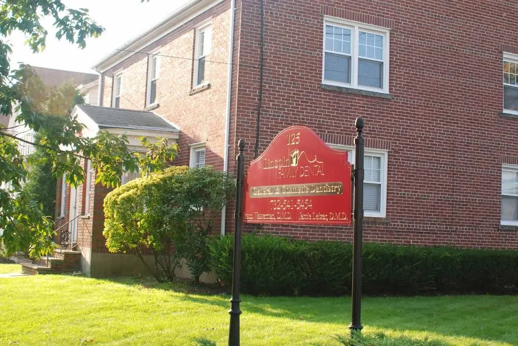 Mondovi Dental - Professional dental clinic exterior with modern facilities