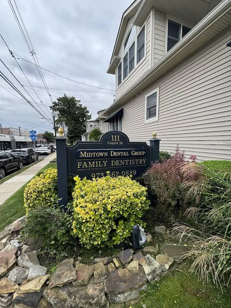 Midtown Dental Group - Professional dental clinic exterior with modern facilities