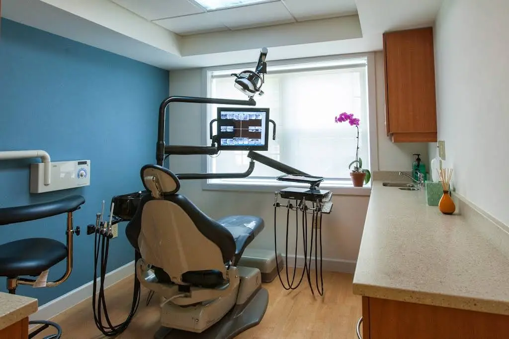 New Smile Dentistry - Professional dental clinic exterior with modern facilities