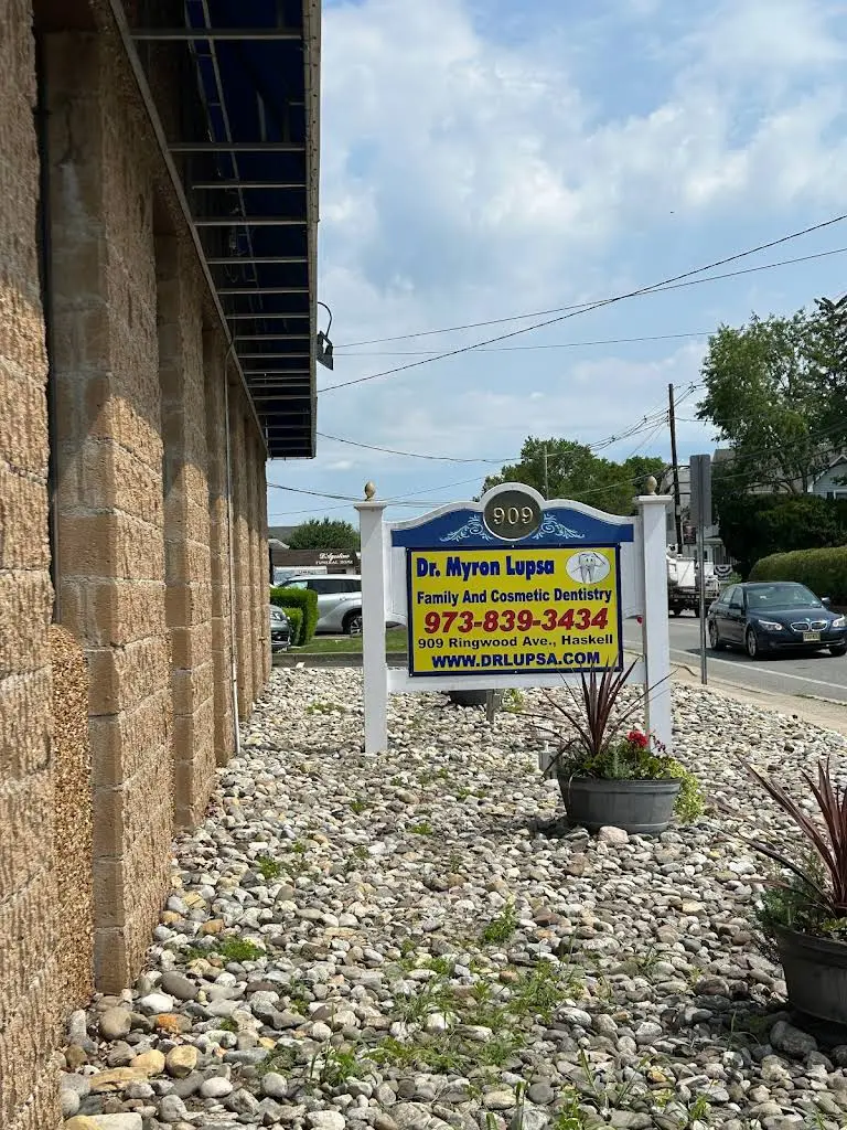 Dr. Lupsa Dentistry - Professional dental clinic exterior with modern facilities
