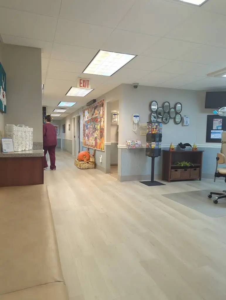 Brace Place Orthodontics - Professional dental clinic exterior with modern facilities