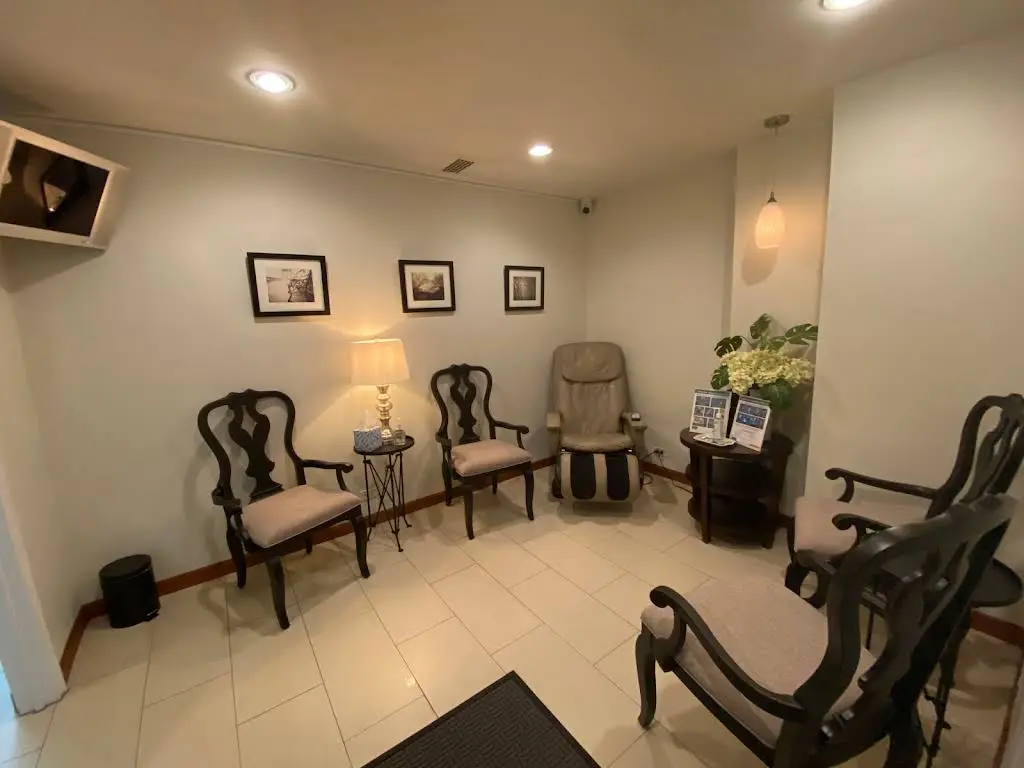 Park Avenue Dental - Professional dental clinic exterior with modern facilities