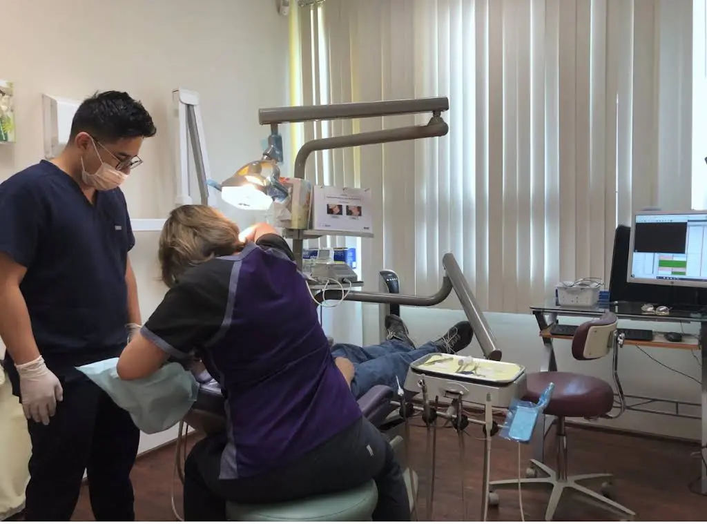 Sunnyside Dental - Professional dental clinic exterior with modern facilities