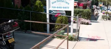 Kew Dental Care: Dr. Seth Faigen