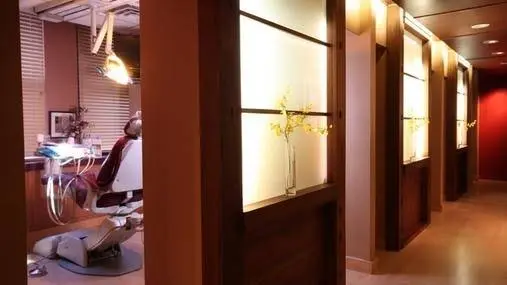 Maiden Lane Dental - Professional dental clinic exterior with modern facilities