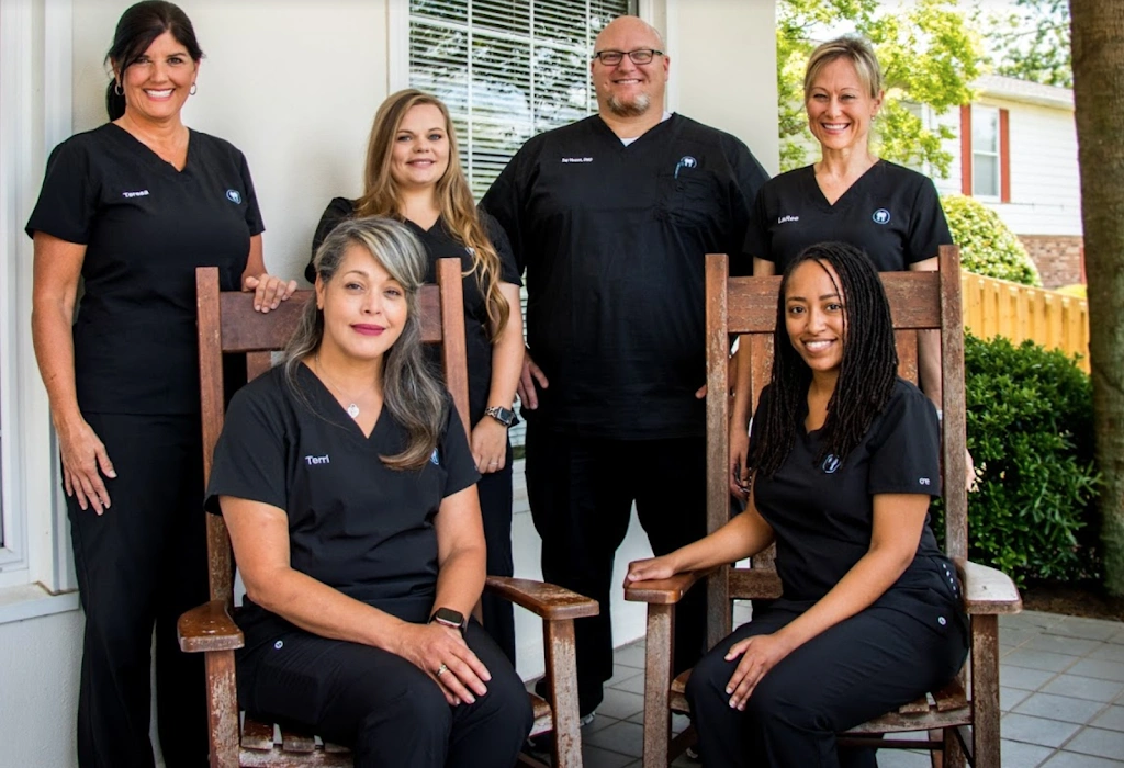 Trey Vereen, DMD - Family & Cosmetic Dentistry - Professional dental clinic exterior with modern facilities