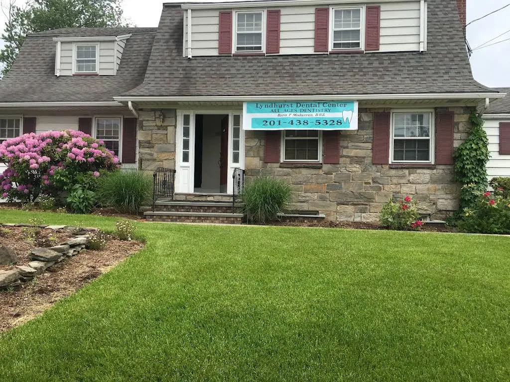 Lyndhurst Dental Center - Professional dental clinic exterior with modern facilities