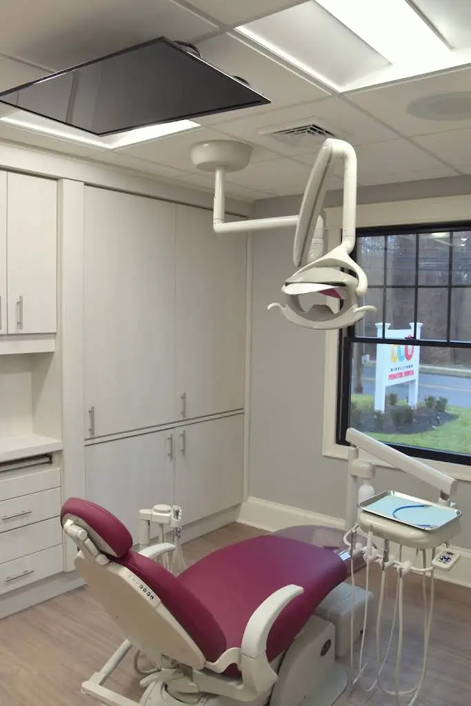 Middletown Pediatric Dental - Professional dental clinic exterior with modern facilities