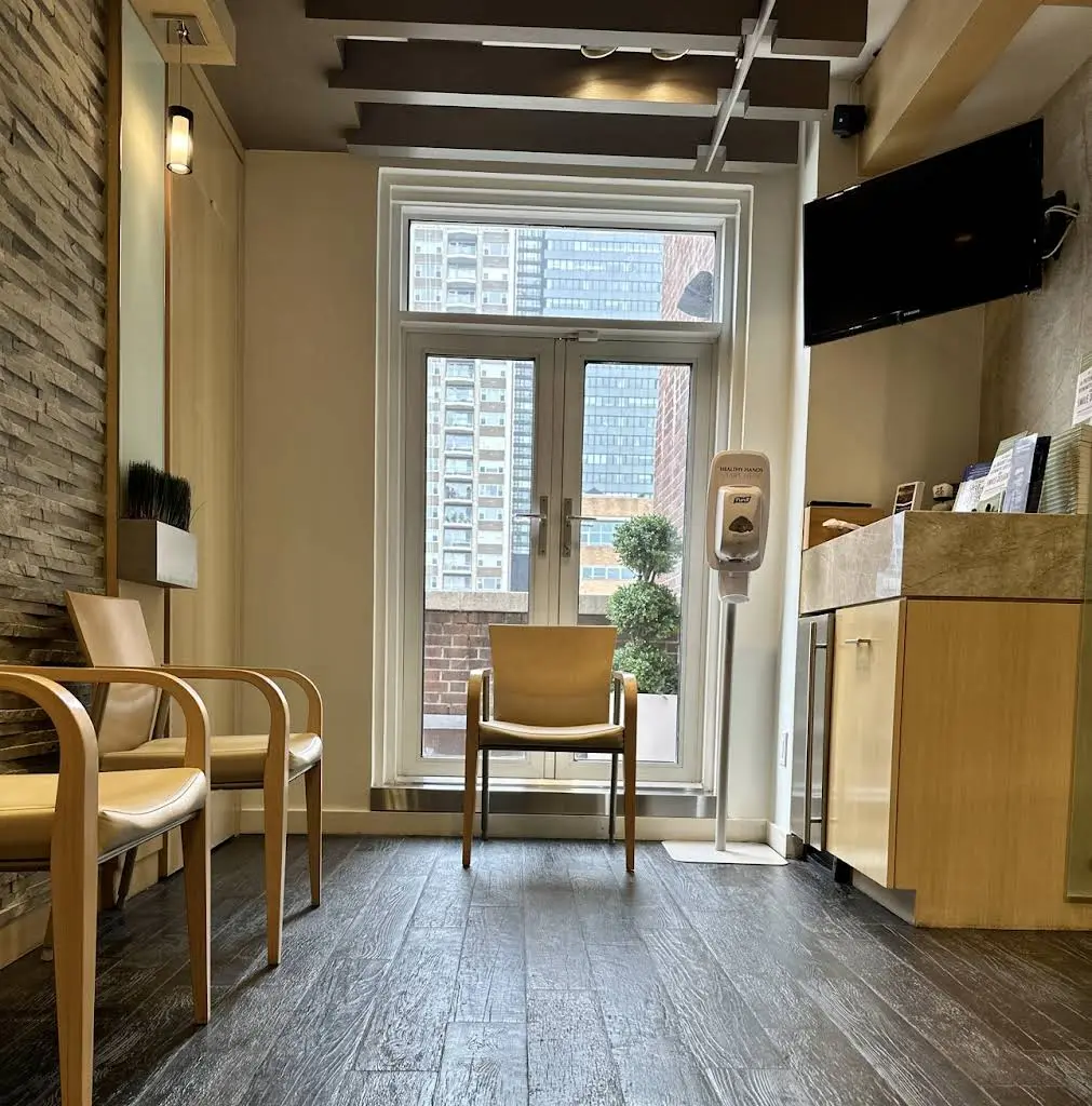 Lazare Biomimetic Dentistry and Smile Design