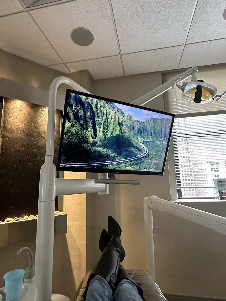 Lazare Biomimetic Dentistry and Smile Design