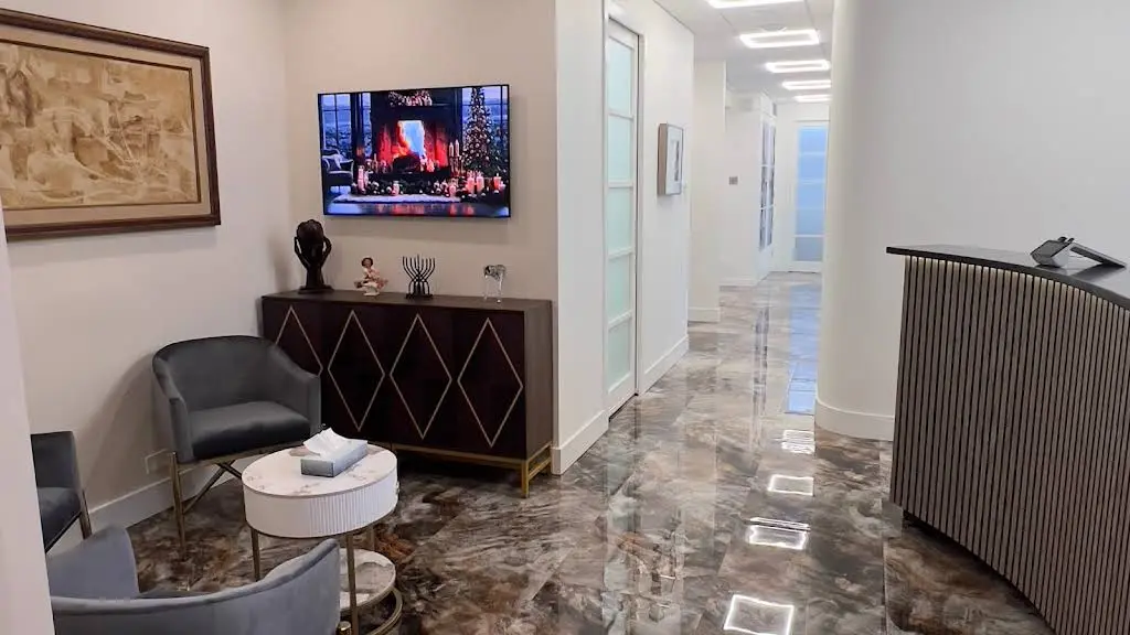 Dentique NYC - Professional dental clinic exterior with modern facilities