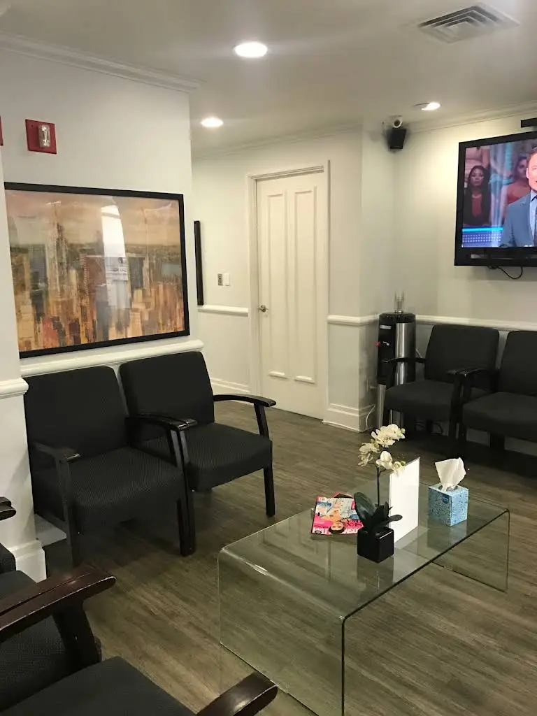 212 Dental Care - Professional dental clinic exterior with modern facilities