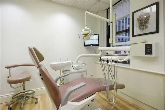 Madison Dentistry - Professional dental clinic exterior with modern facilities