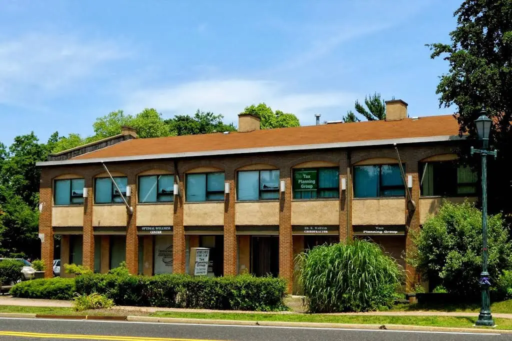DR BRUCE MULDER LLC - Professional dental clinic exterior with modern facilities