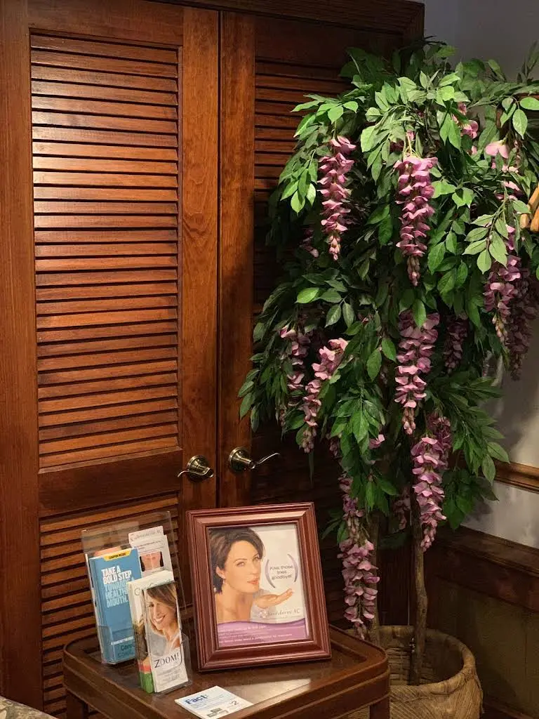 Agnes Nadrag, DDS