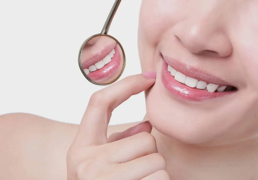 Manhattan Dental Associates - Professional dental clinic exterior with modern facilities
