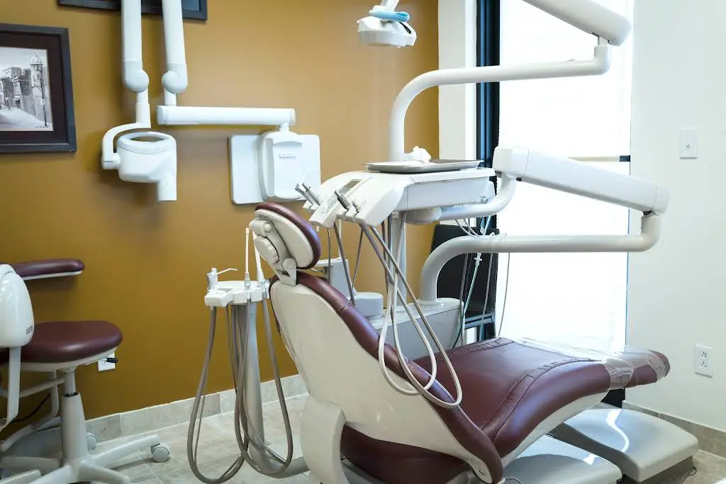 SmileLine Dental - Professional dental clinic exterior with modern facilities