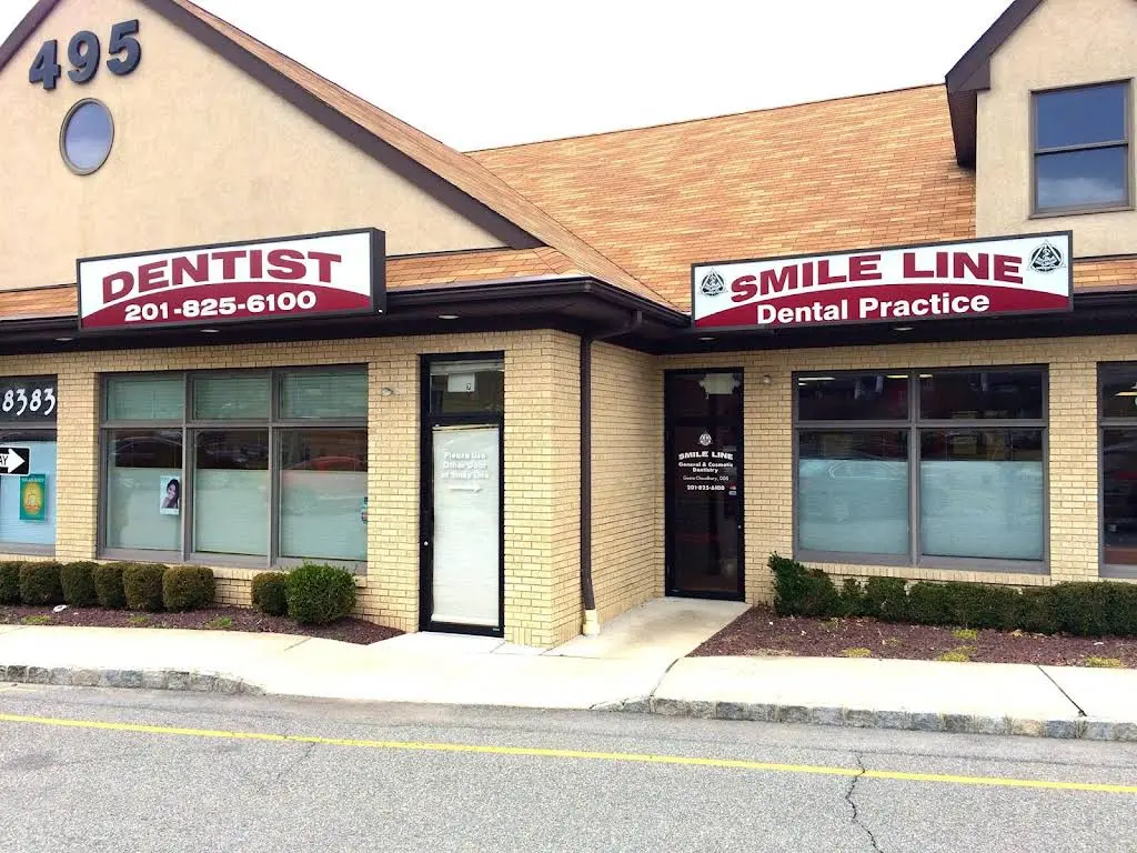 SmileLine Dental