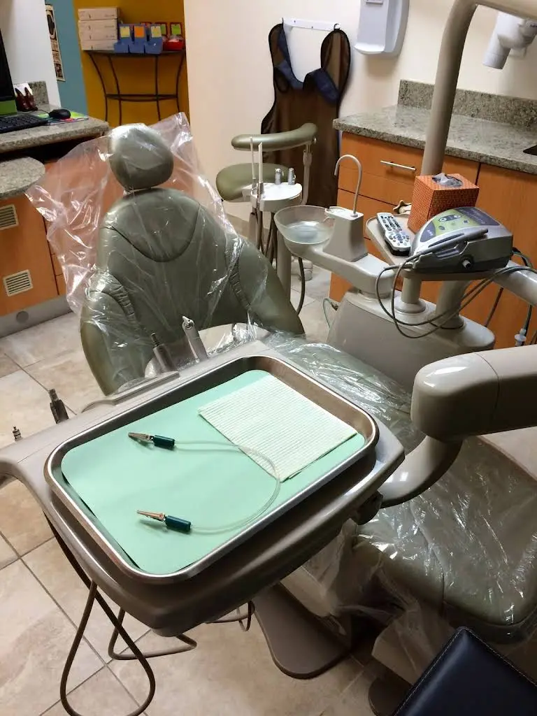 SmileLine Dental