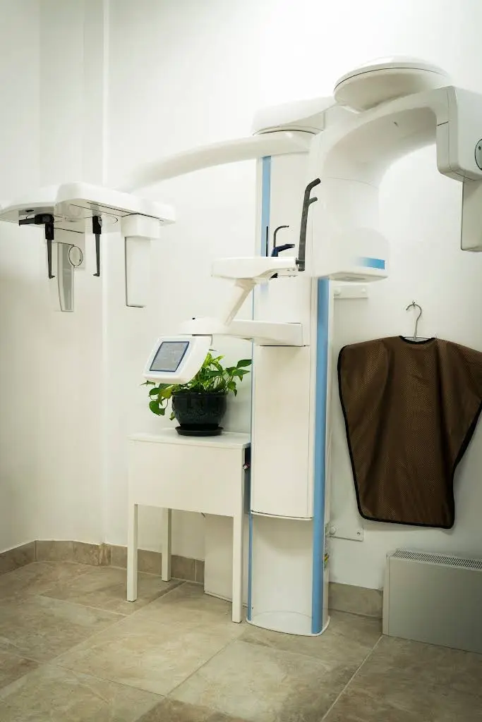 SmileLine Dental